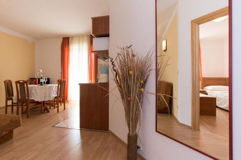 Marija F4 Apartment Krk Town Exterior photo